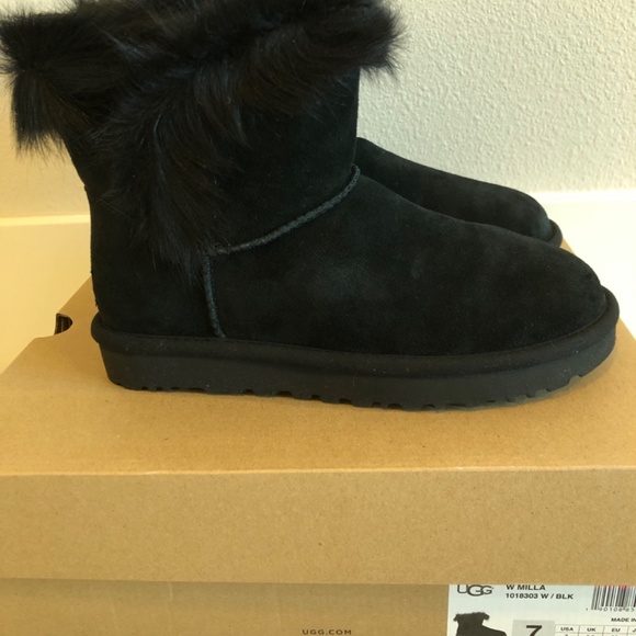 UGG BOOTS - Picture 6 of 11